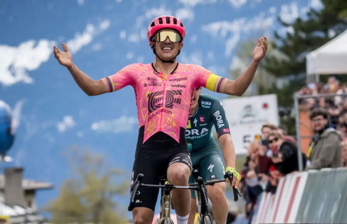 Richard Carapaz (EF Education EasyPost)